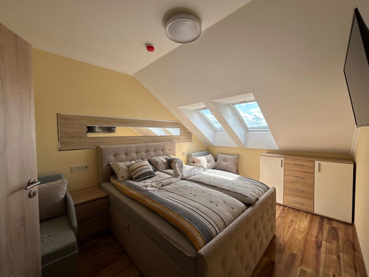 Harmony Apartments Еґер Екстер'єр фото
